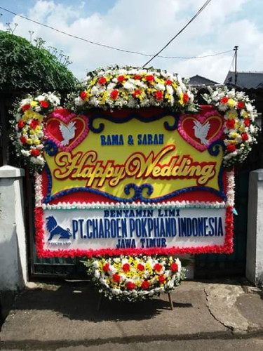 Karangan Bunga Pernikahan  di Kapuas Hulu